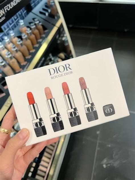 holiday rouge Dior kit